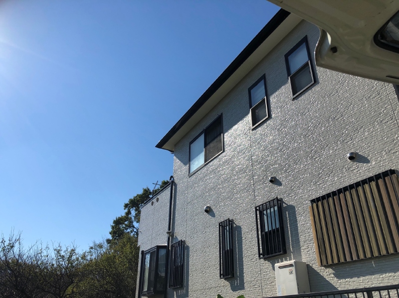 E7086D1F-9242-4684-8225-D80B33E510AB